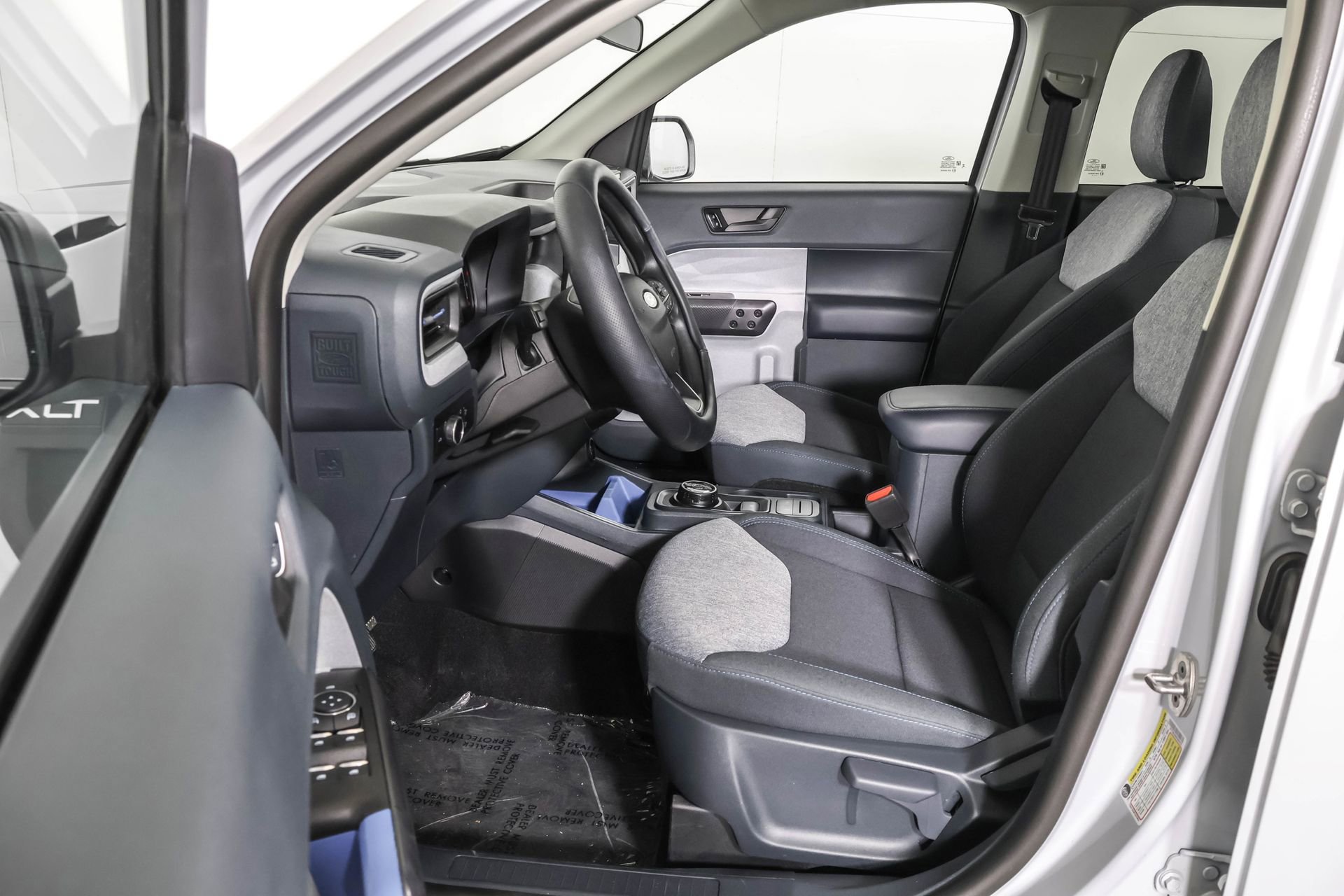 Used 2025 Ford Maverick XLT w/ Equipment Group 302A image 6