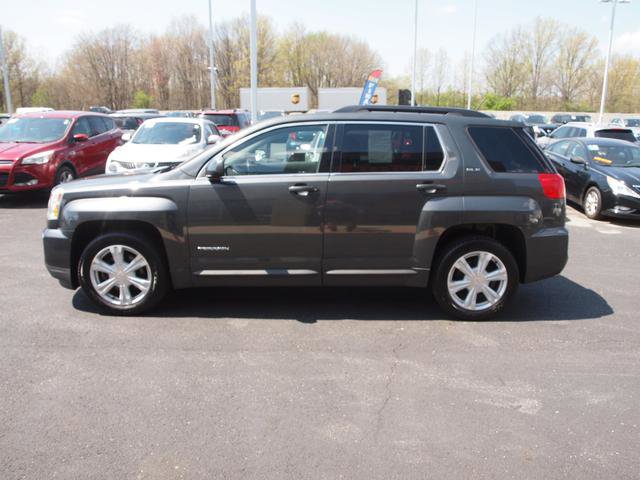 Used 2017 GMC Terrain SLE w/ Driver Alert Package I AWD/4WD image 3