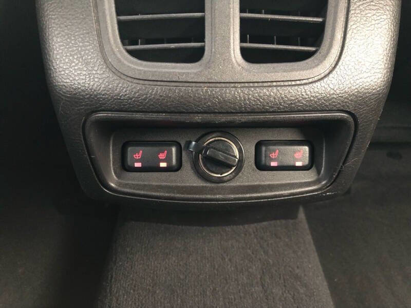 Used 2010 Ford Taurus SHO image 23