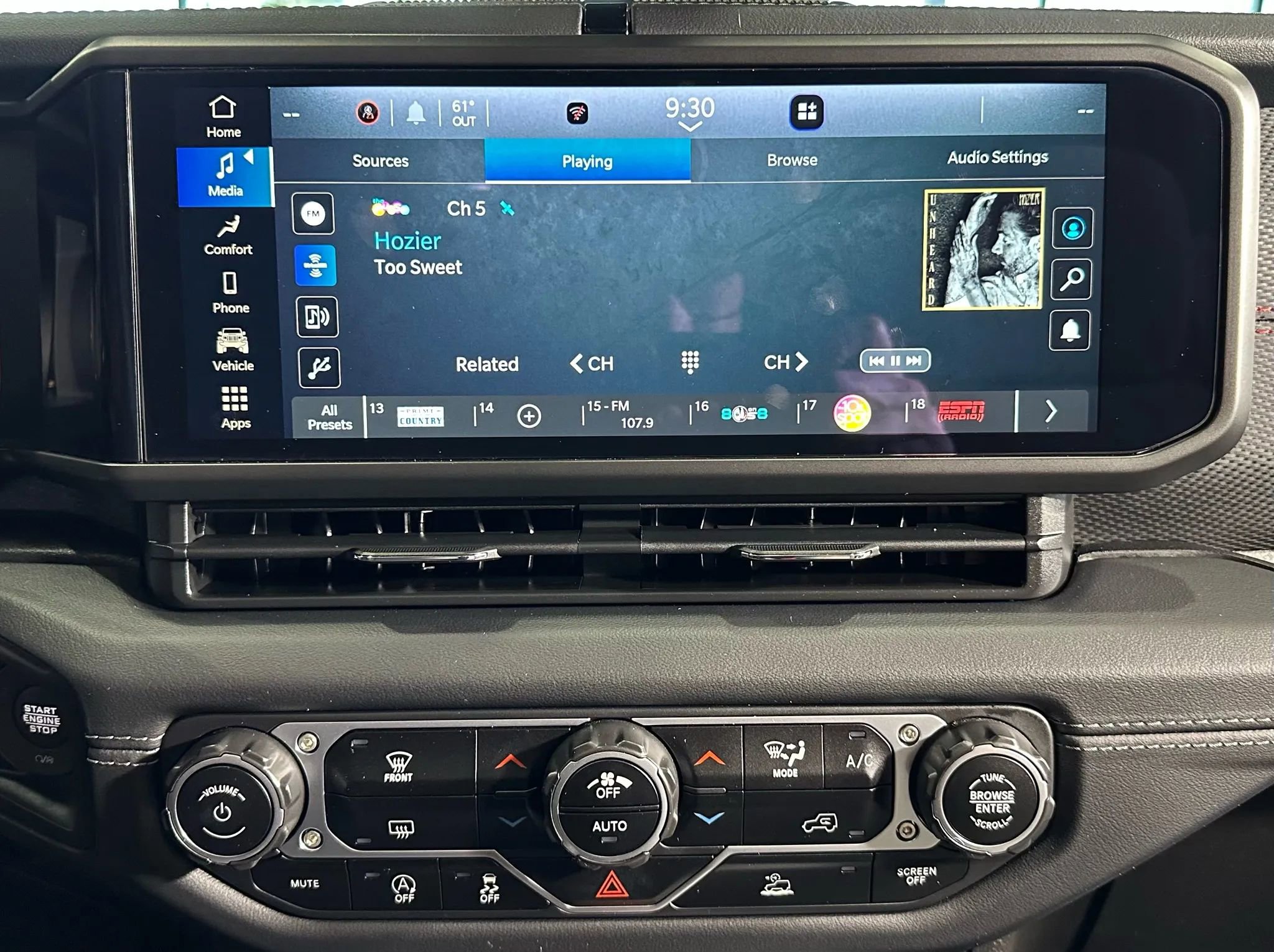 Used 2024 Jeep Wrangler Unlimited Rubicon image 21