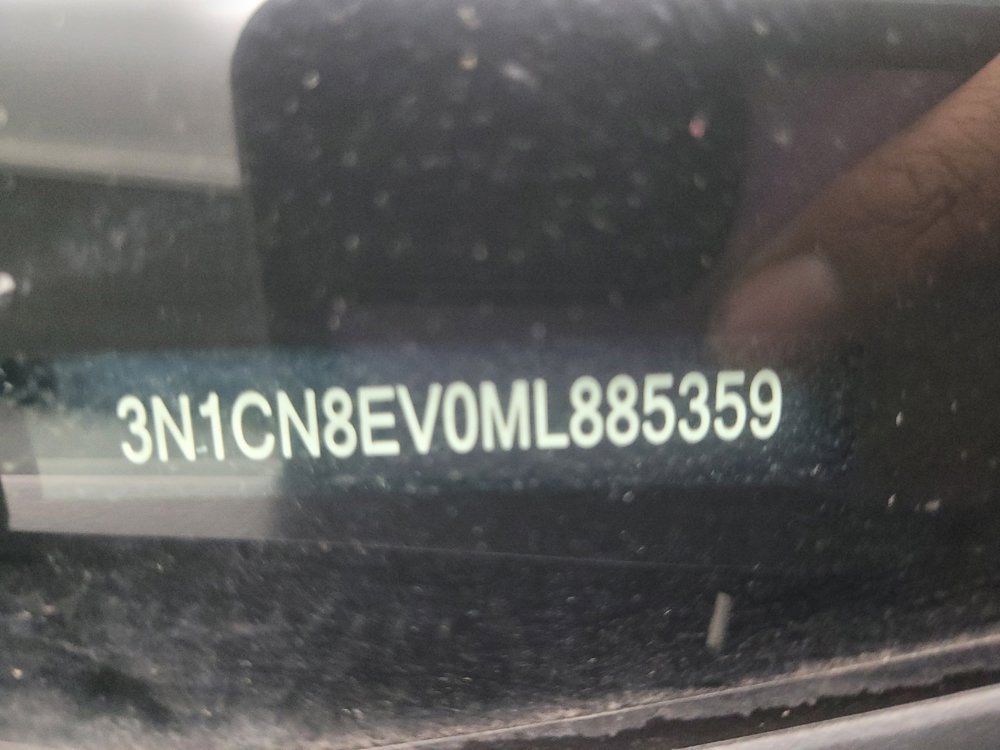 Used 2021 Nissan Versa SV image 33