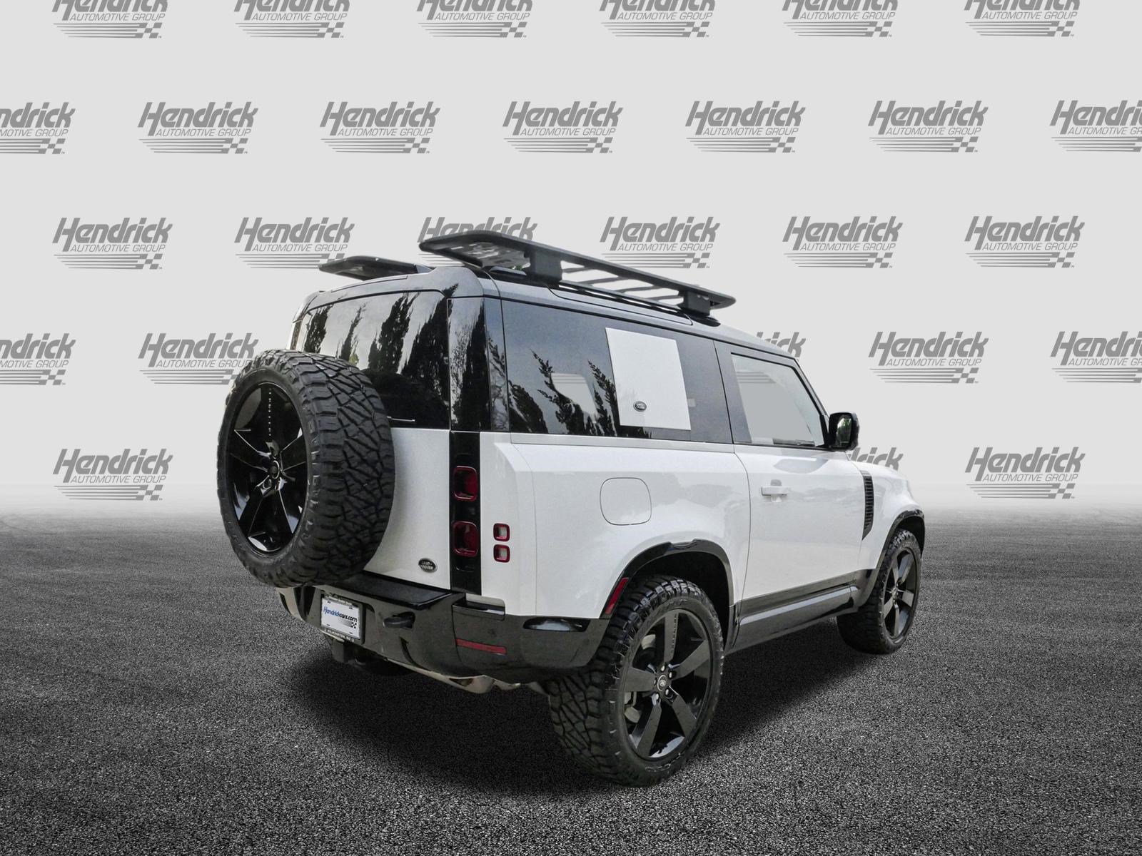 Used 2023 Land Rover Defender 90 X-Dynamic SE AWD/4WD image 10