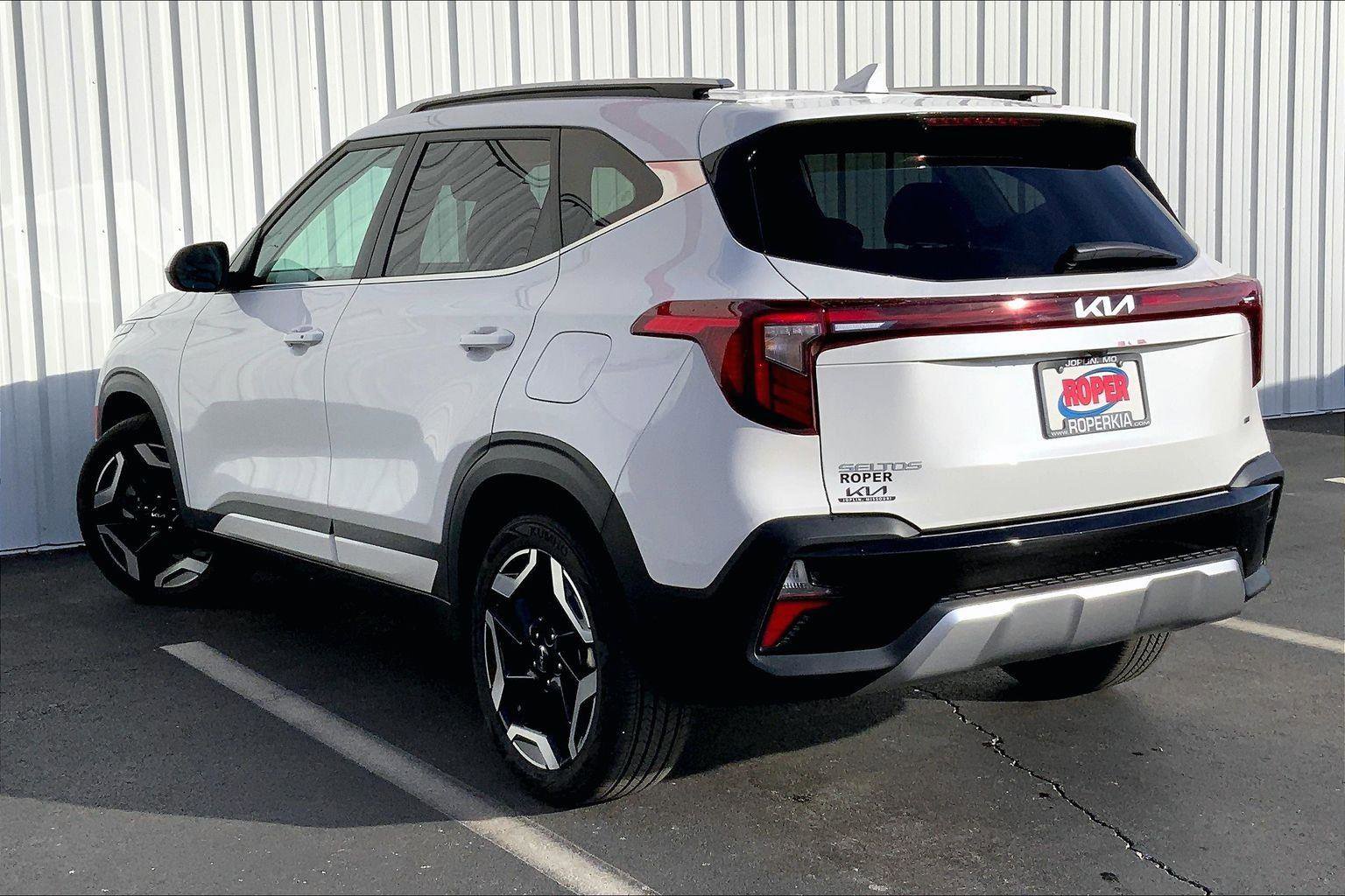 Used 2024 Kia Seltos SX image 10