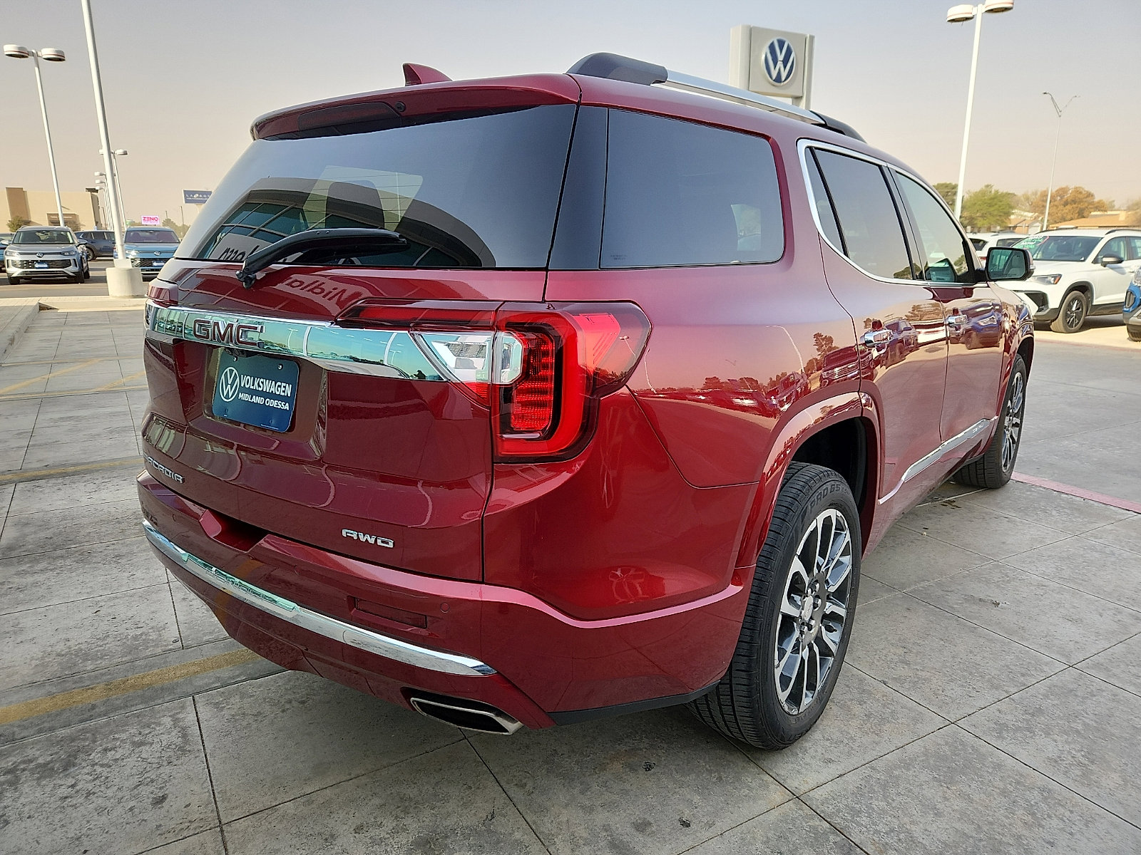 Used 2020 GMC Acadia Denali w/ Denali Ultimate Package image 7