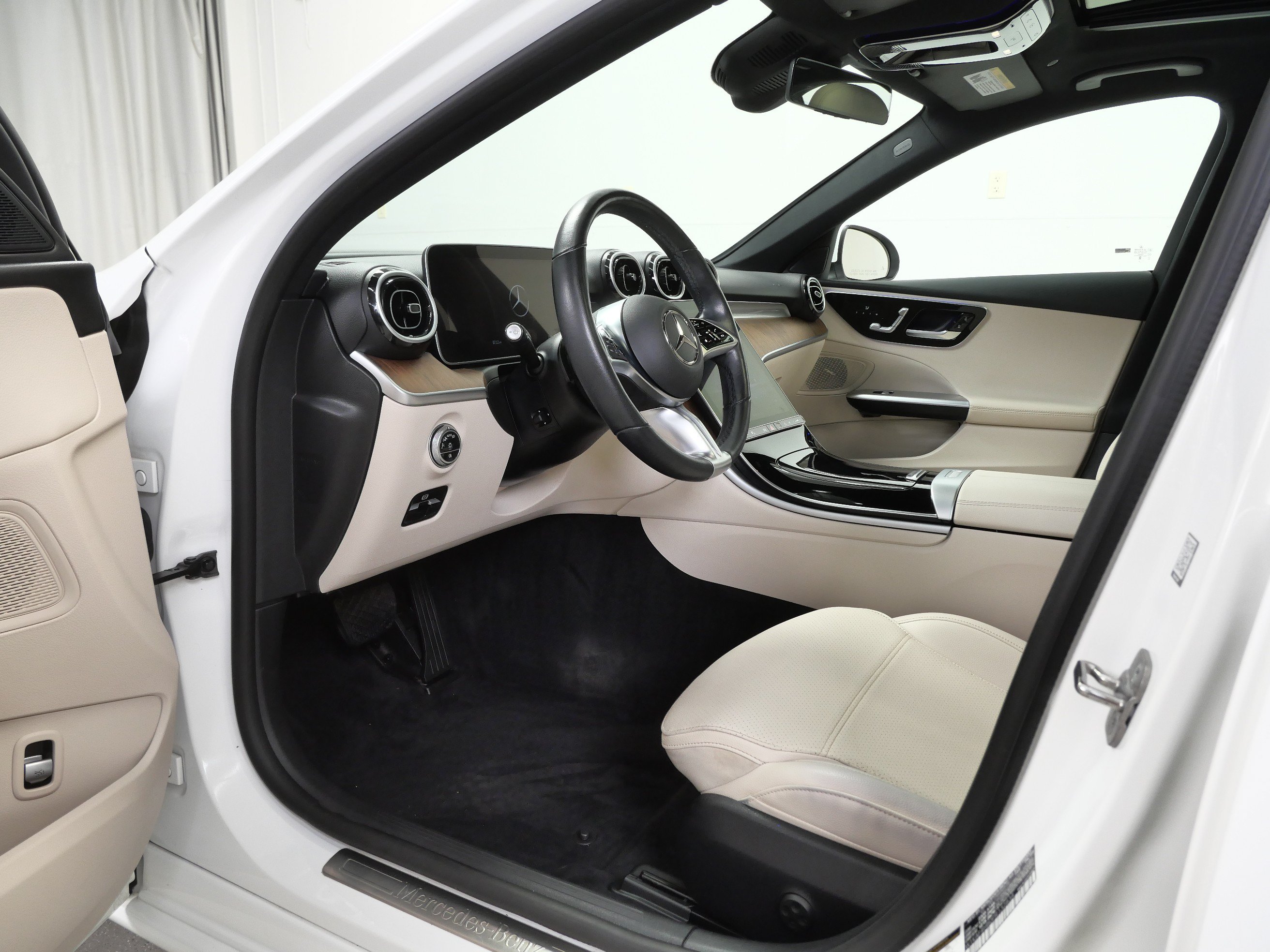 Certified 2023 Mercedes-Benz C 300 4MATIC Sedan image 14