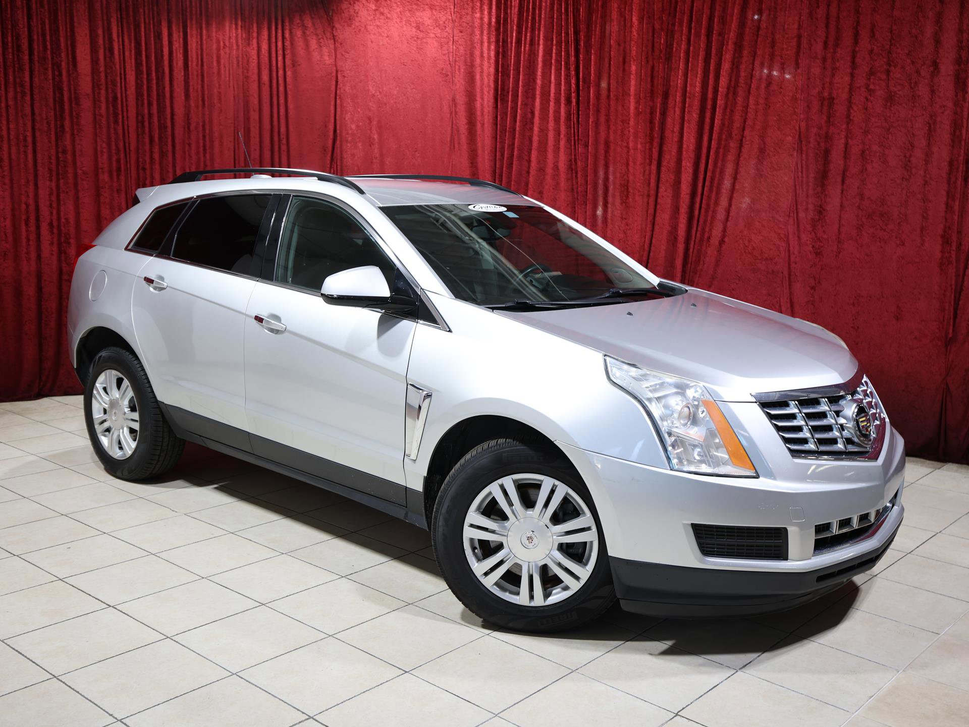 Used 2016 Cadillac SRX FWD image 2