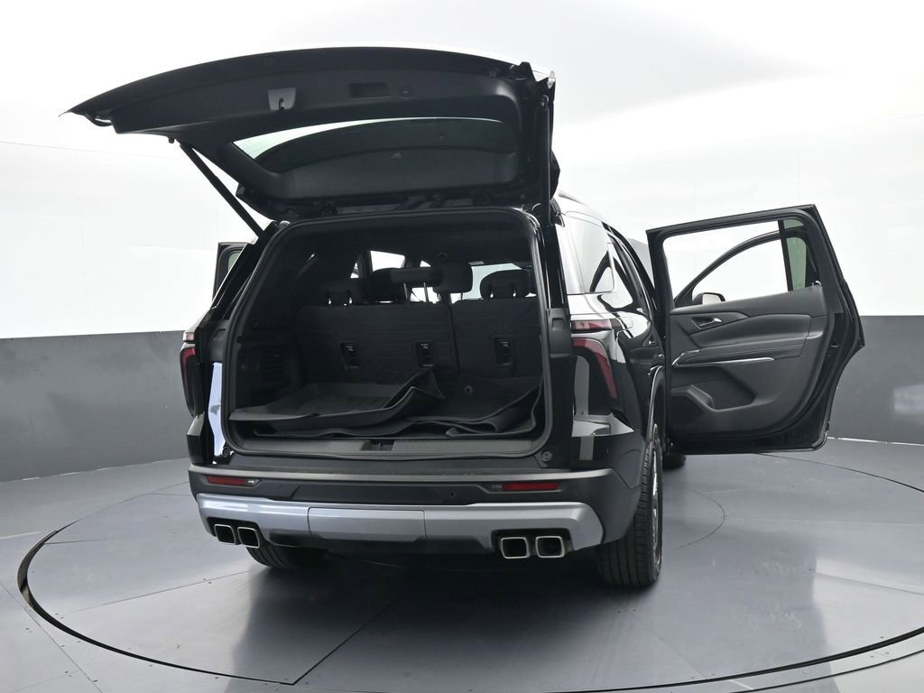 Used 2025 Chevrolet Traverse LT image 66
