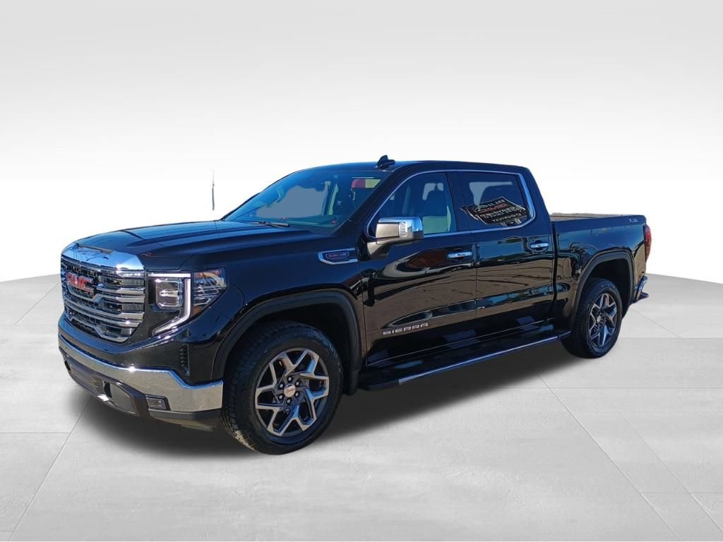 Used 2023 GMC Sierra 1500 SLT w/ SLT Premium Package image 3