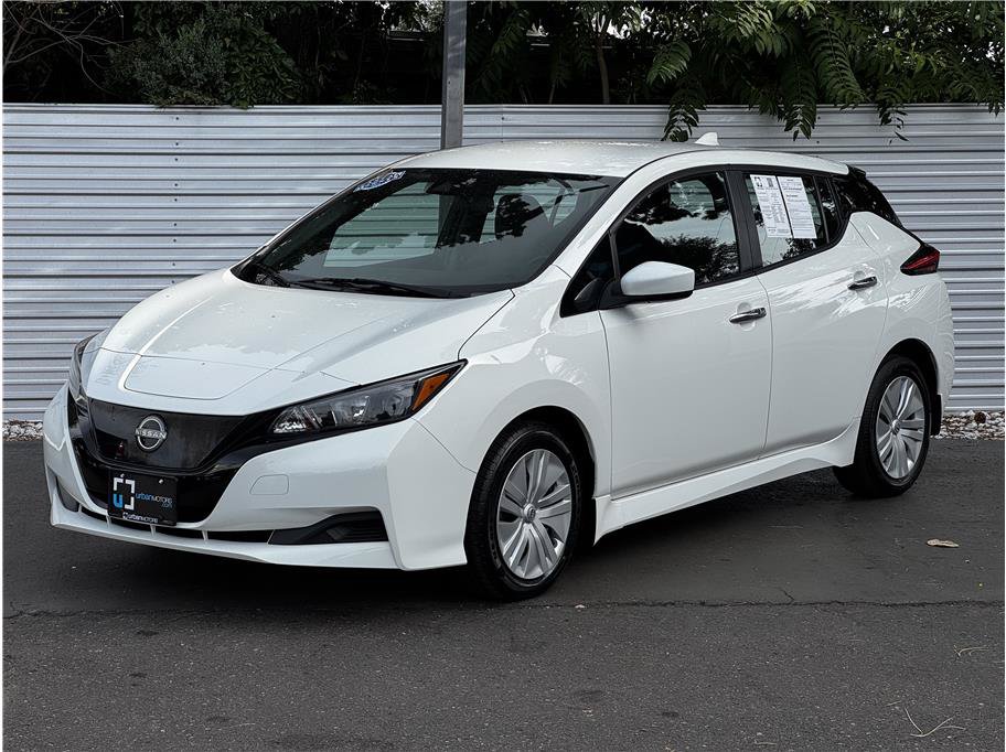 Used 2025 Nissan Leaf S FWD image 6