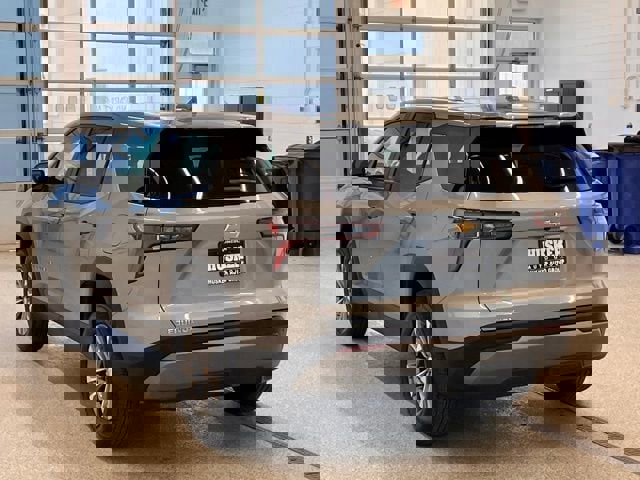 Used 2025 Chevrolet Equinox LT image 7