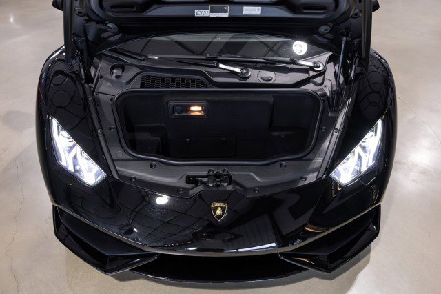 Used 2015 Lamborghini Huracan LP 610-4 image 25