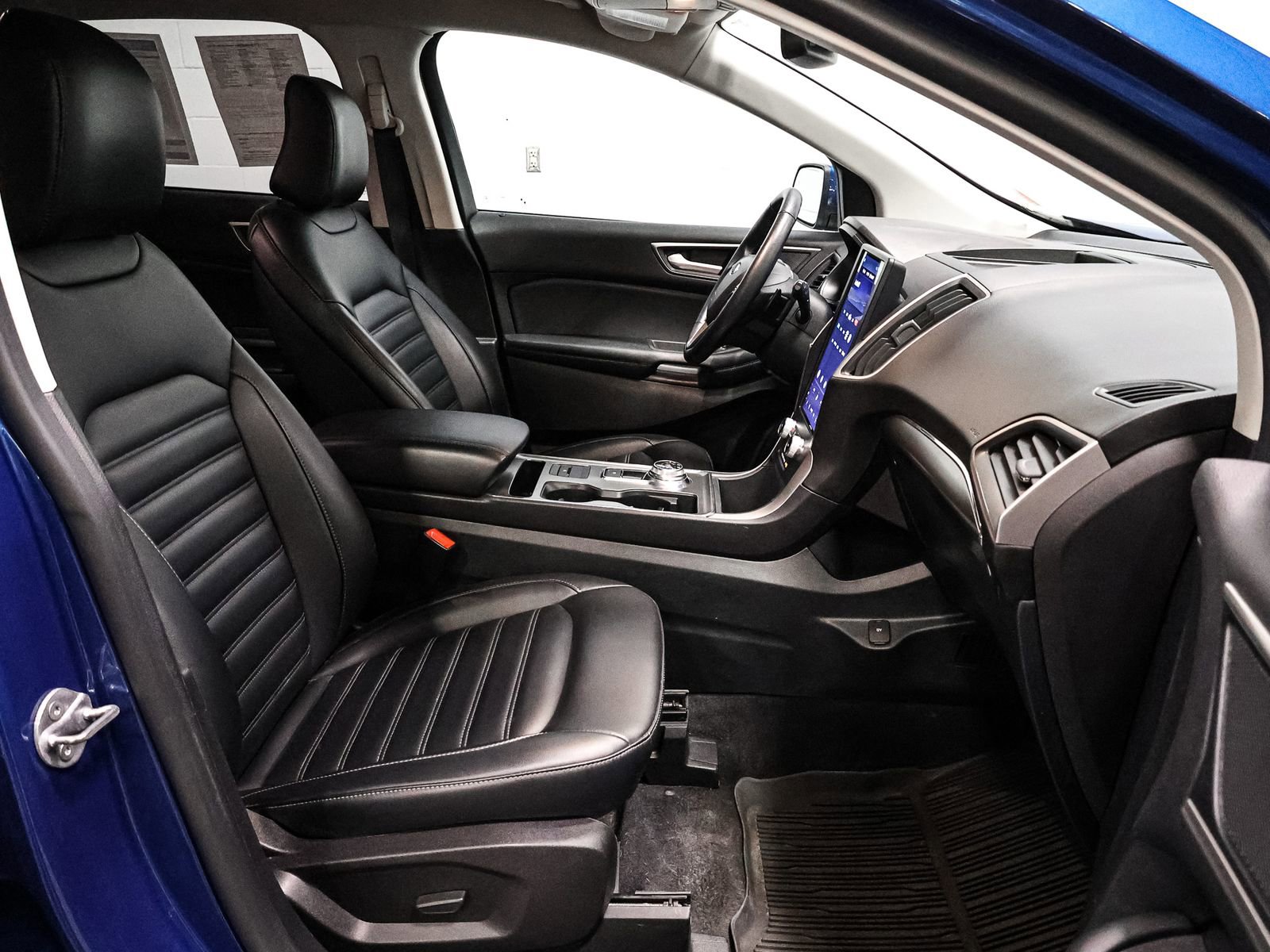 Certified 2022 Ford Edge SEL w/ Convenience Package image 22