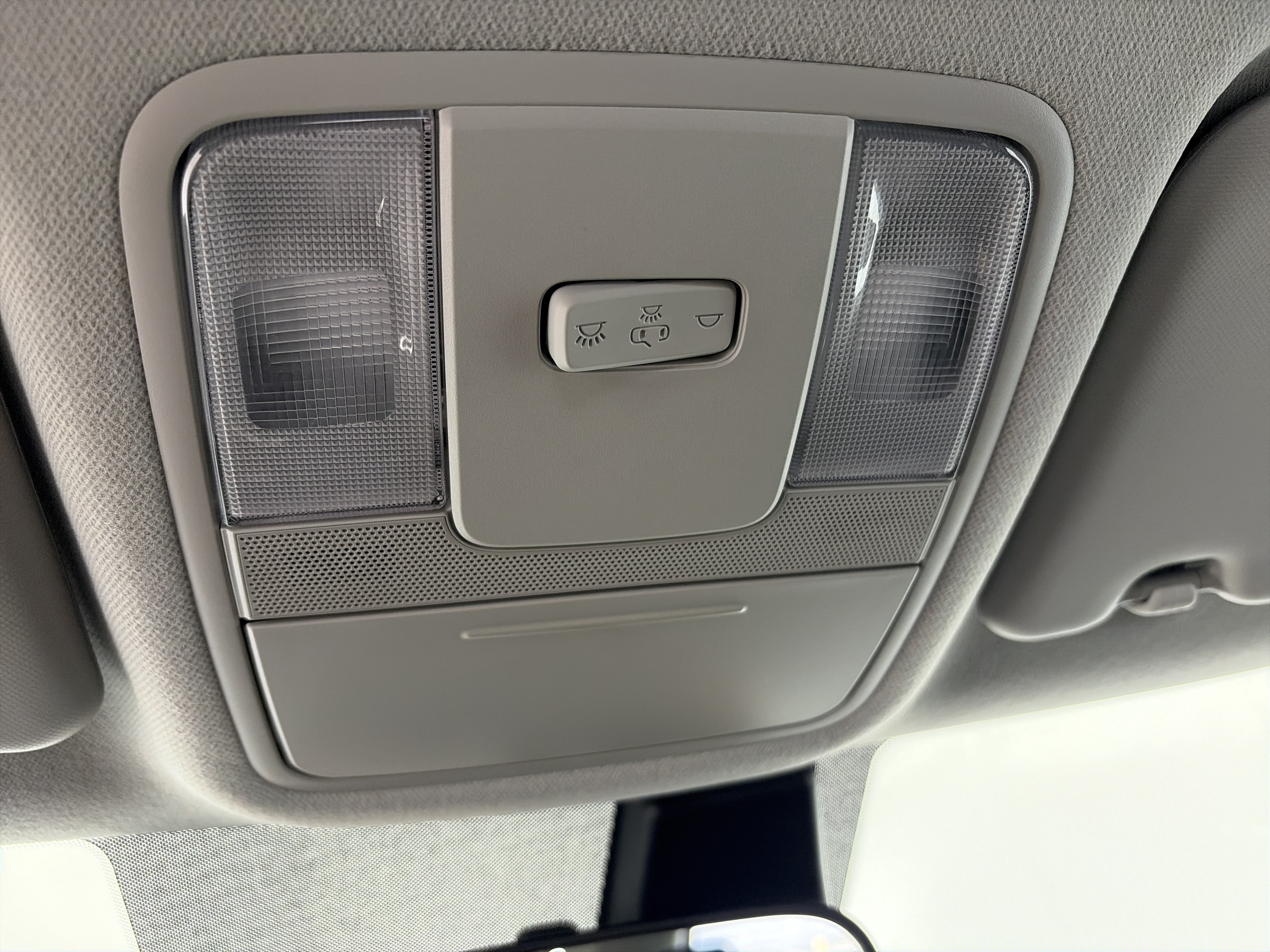 Used 2025 Kia Soul LX w/ LX Technology Package FWD image 30