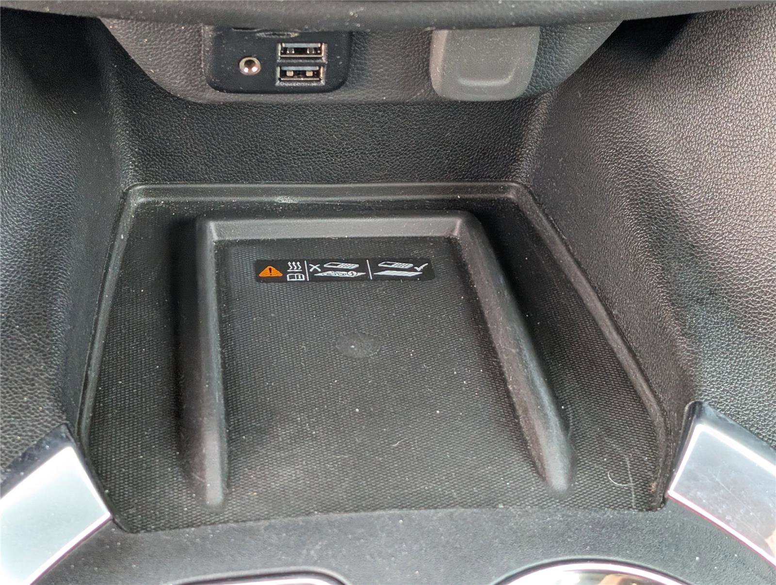 Used 2023 Chevrolet Traverse RS w/ LPO, Cargo Package image 29