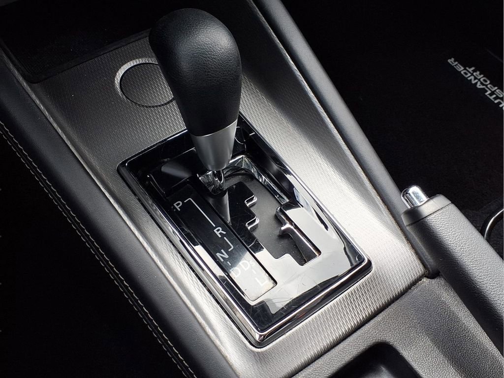 Used 2021 Mitsubishi Outlander Sport ES image 10