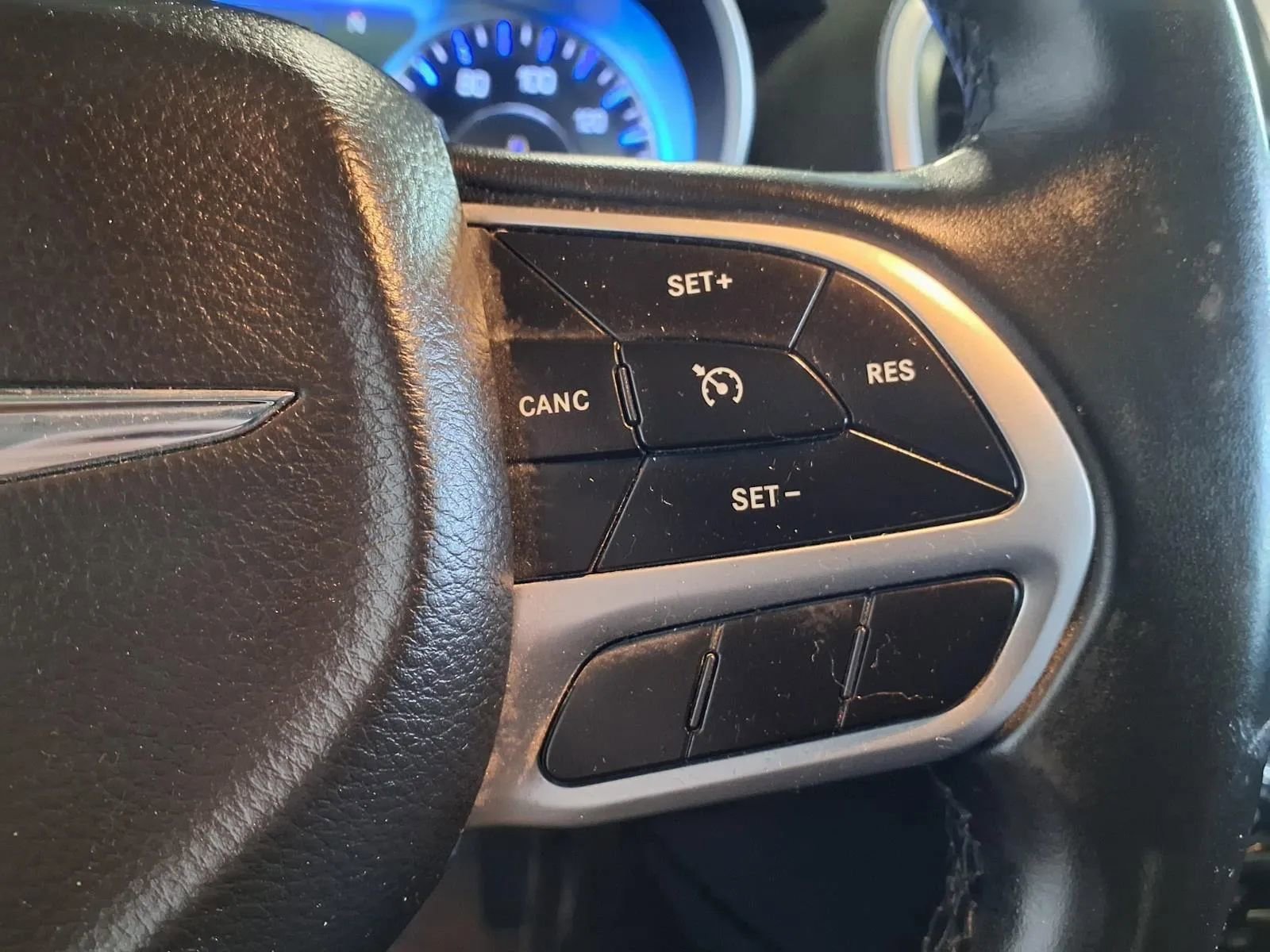 Used 2018 Chrysler 300 Touring image 22