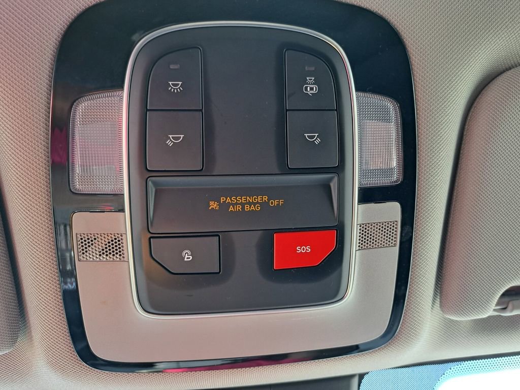 Used 2023 Hyundai Santa Fe SEL image 20