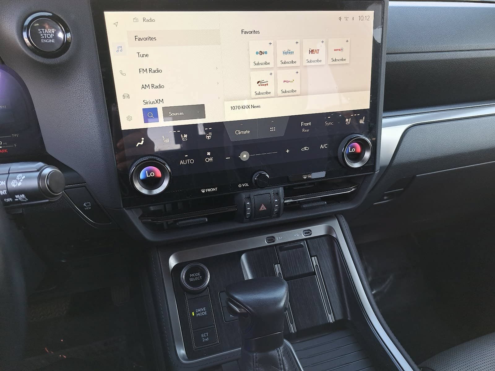 Used 2024 Lexus GX 550 w/ Cold Area Package AWD/4WD image 22