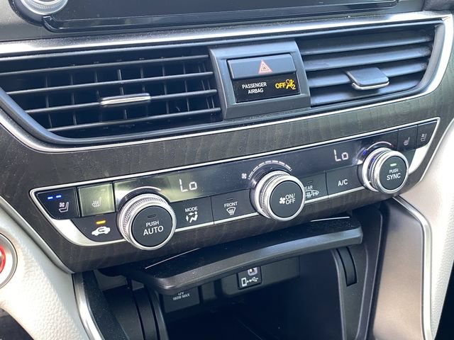 Used 2018 Honda Accord Touring image 27