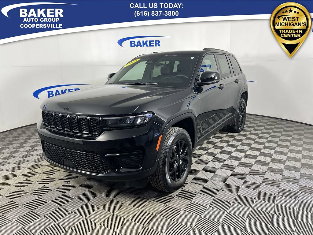 Used 2025 Jeep Grand Cherokee Altitude