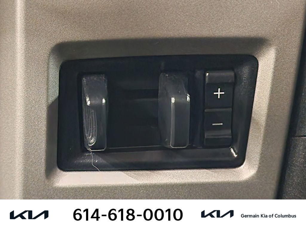 Used 2015 Ford F150 Lariat w/ Trailer Tow Package image 30