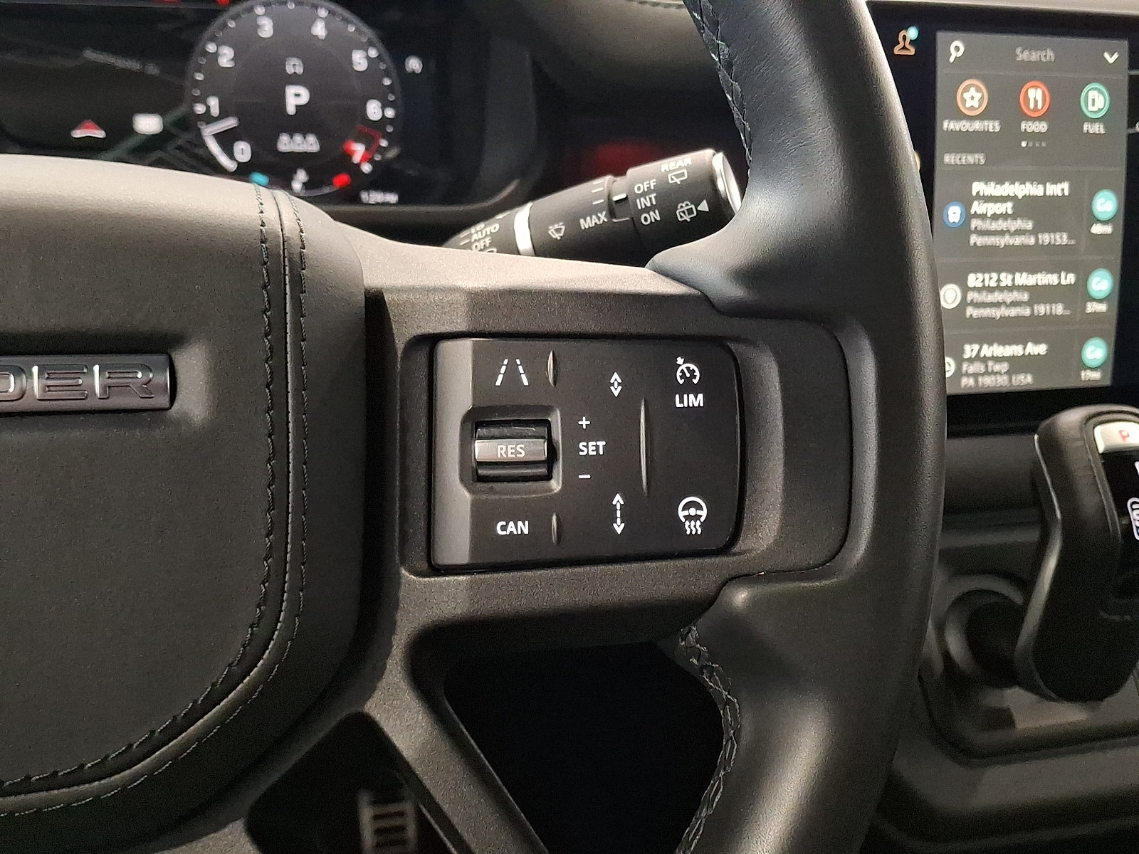 Certified 2025 Land Rover Defender 110 X AWD/4WD image 21