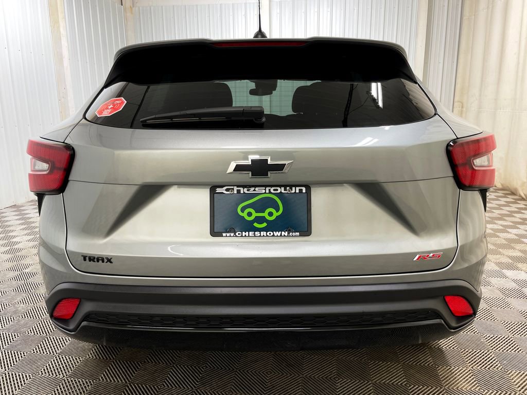 Used 2024 Chevrolet Trax RS w/ Driver Confidence Package image 13