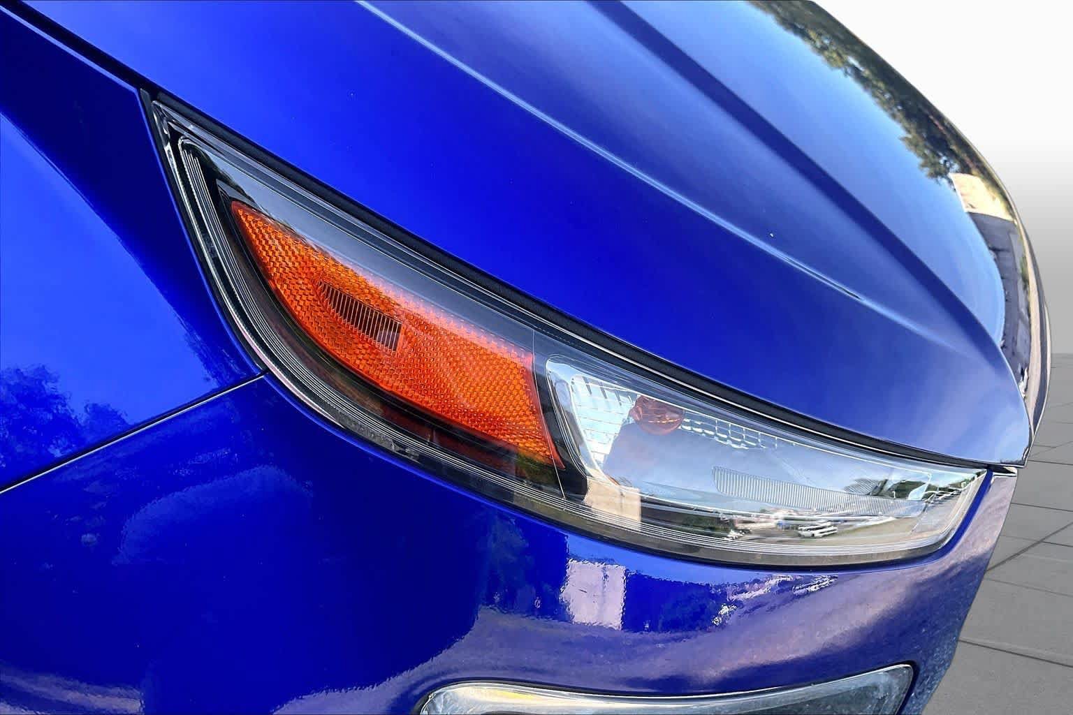Used 2024 Hyundai Venue SEL FWD image 28