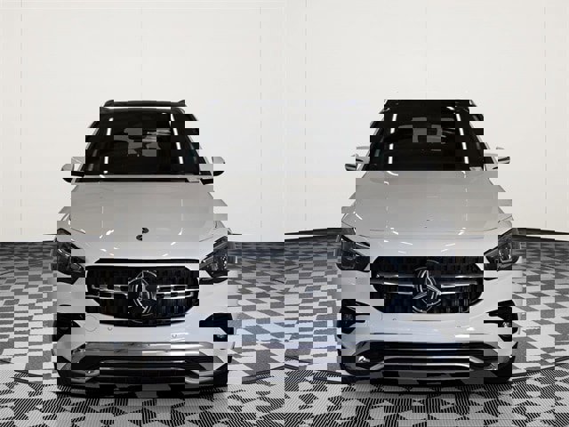 New 2025 Mercedes-Benz GLA 250 4MATIC image 3