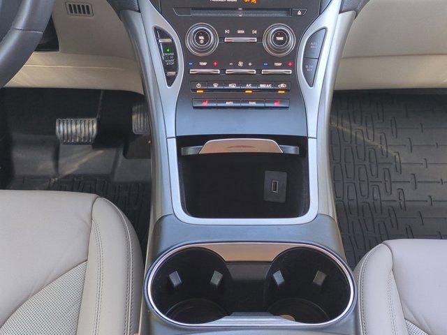 Used 2019 Lincoln Nautilus Select image 18