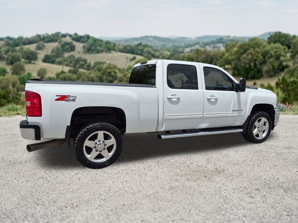 Used 2014 Chevrolet Silverado 2500 LTZ w/ LTZ Plus Package AWD/4WD image 11