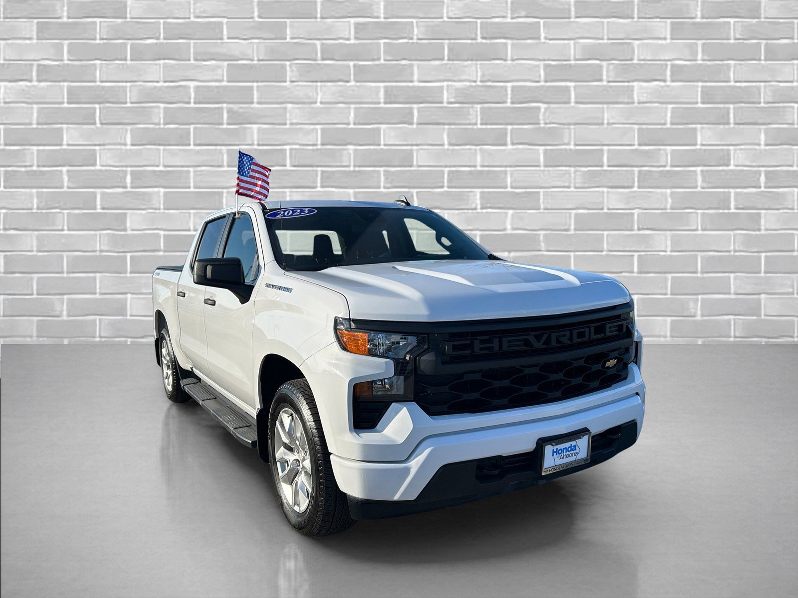 Used 2023 Chevrolet Silverado 1500 Custom image 7