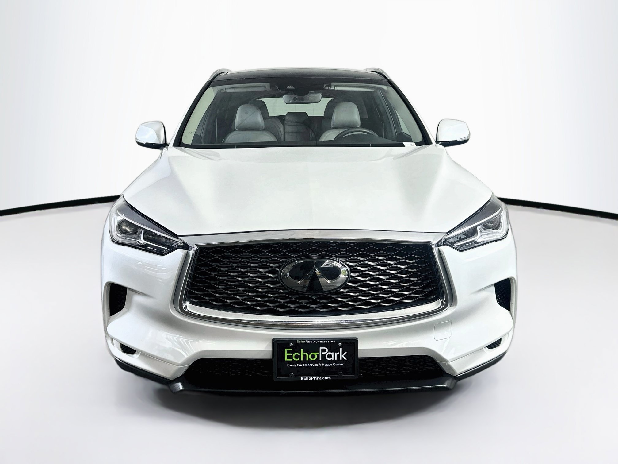 Used 2023 INFINITI QX50 Luxe FWD image 2
