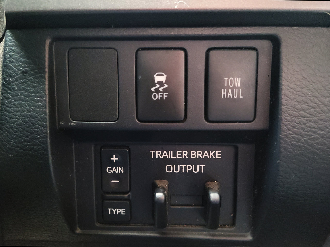 Used 2017 Toyota Tundra SR5 image 13