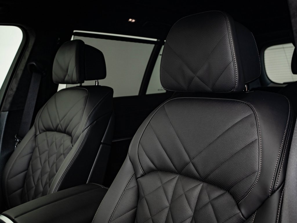 New 2026 BMW X7 xDrive40i w/ M Sport Package image 26