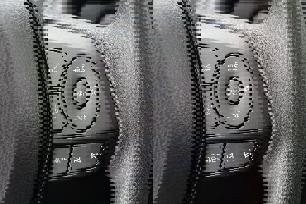 Used 2022 Toyota Corolla LE image 19