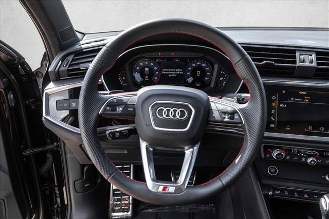 Certified 2025 Audi Q3 2.0T Premium Plus AWD/4WD image 13