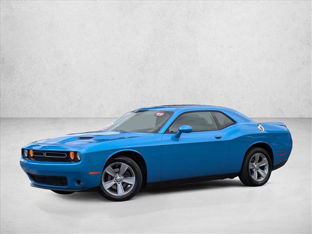 Used 2019 Dodge Challenger SXT w/ Driver Convenience Group image 3