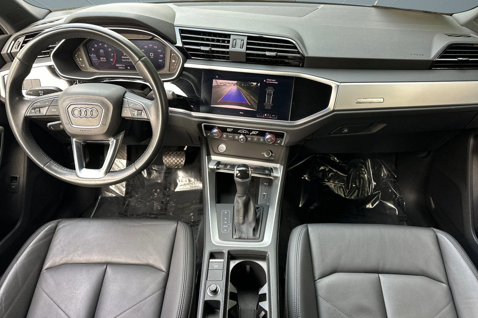 Used 2020 Audi Q3 2.0T Premium w/ Convenience Package image 16