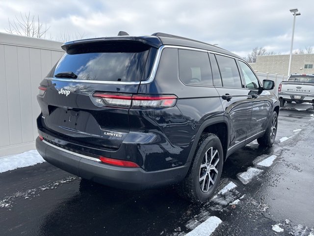 Used 2024 Jeep Grand Cherokee L Limited image 3