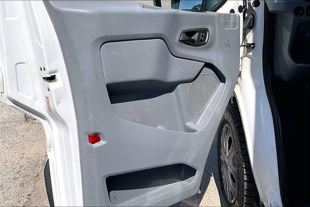 Used 2017 Ford Transit 350 XL image 13