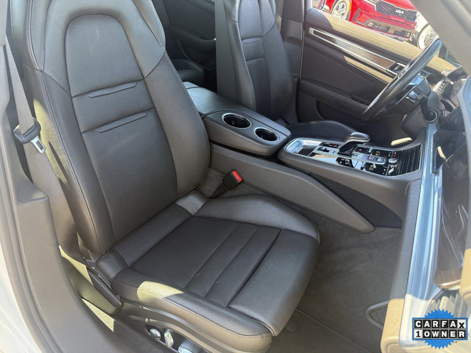 Used 2018 Porsche Panamera 4S image 11