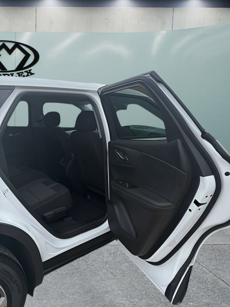 Used 2026 Chevrolet Blazer LT FWD image 18