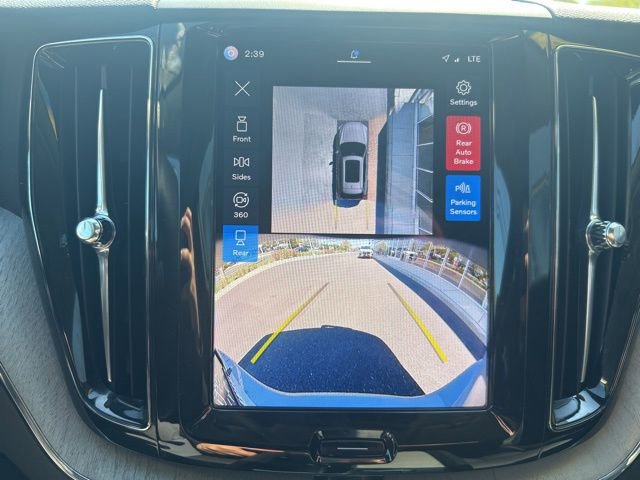 Certified 2025 Volvo XC60 B5 Plus AWD/4WD image 23
