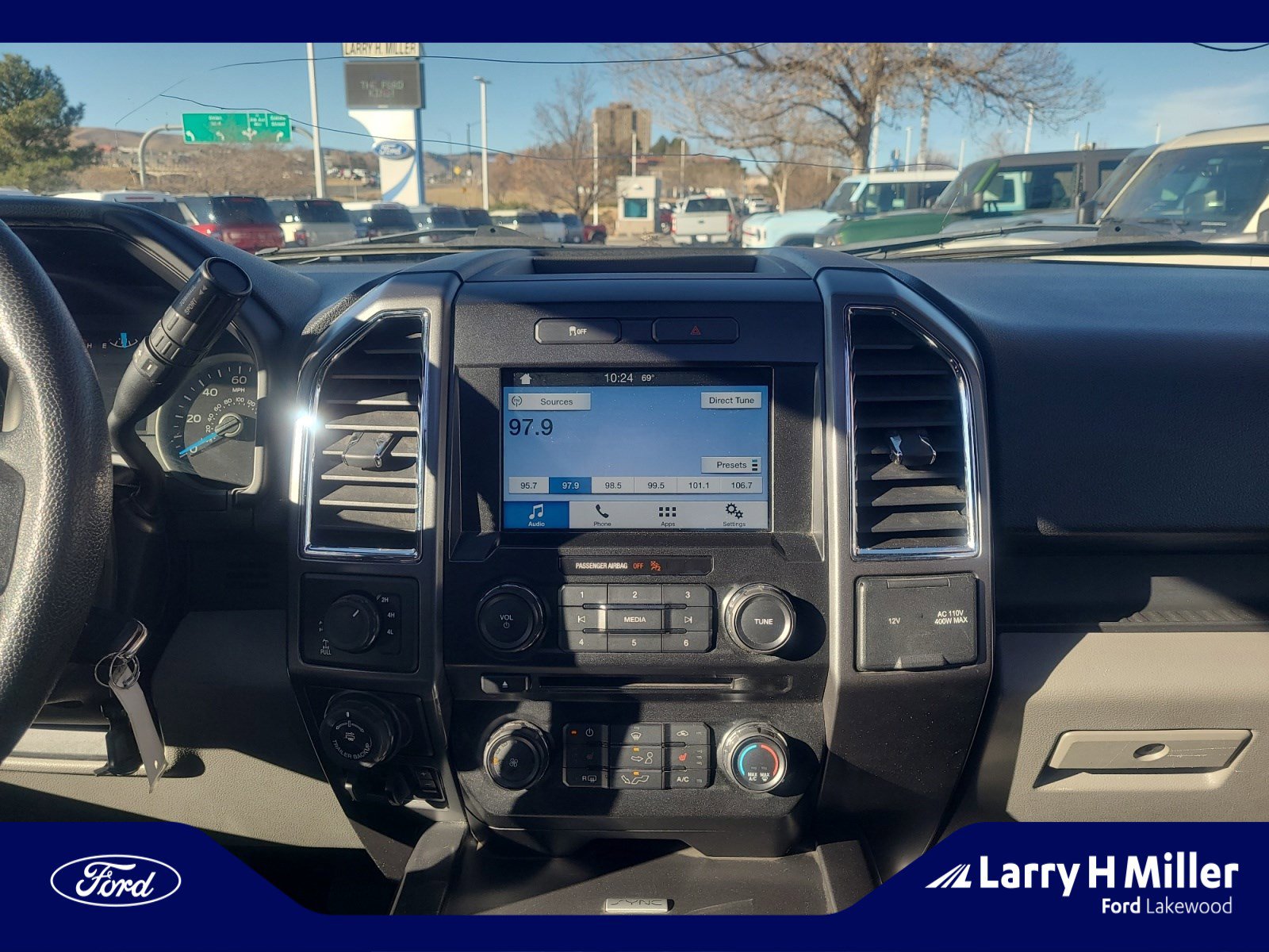 Used 2016 Ford F150 XLT w/ Equipment Group 302A Luxury image 12