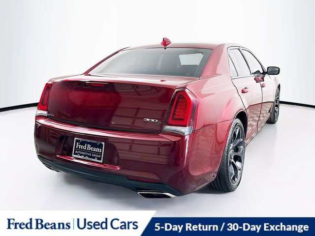 Used 2019 Chrysler 300 S RWD image 8