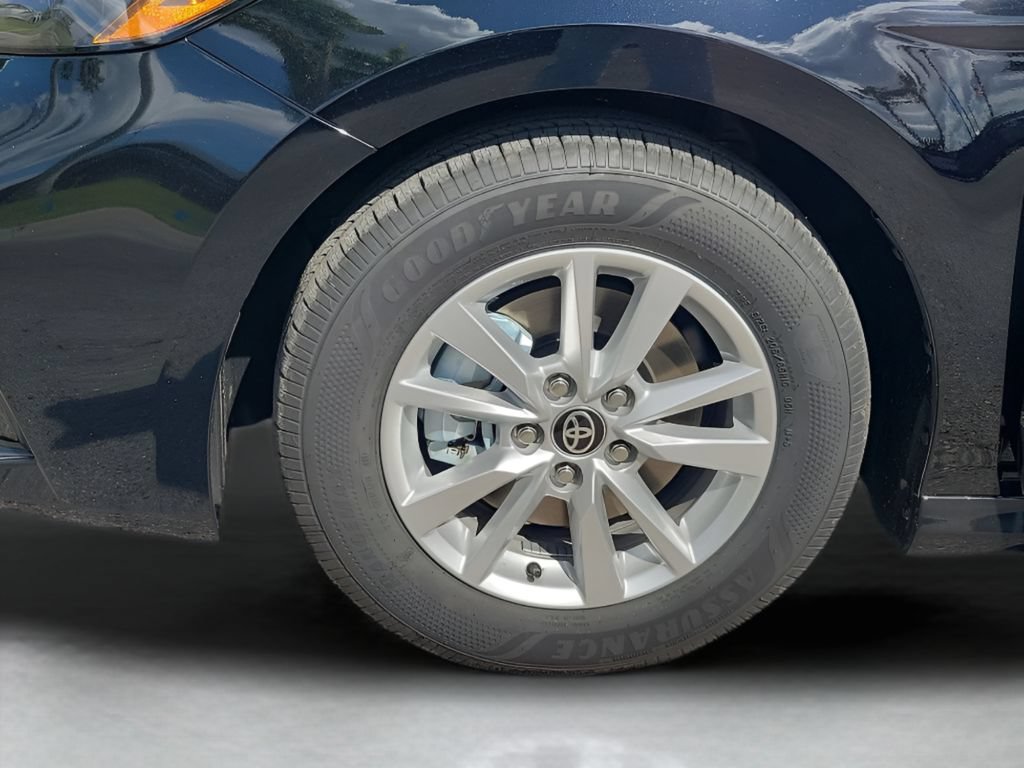 New 2025 Toyota Camry LE FWD image 17