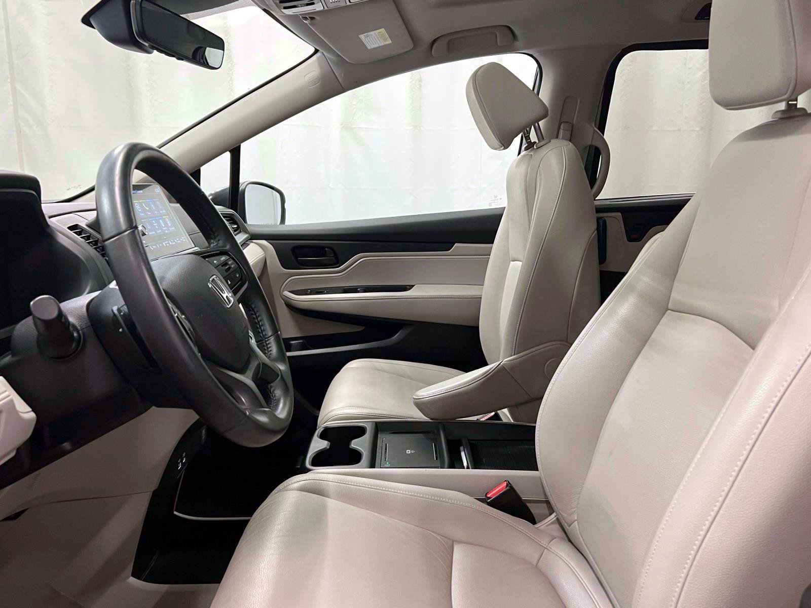 Used 2025 Honda Odyssey EX-L image 16