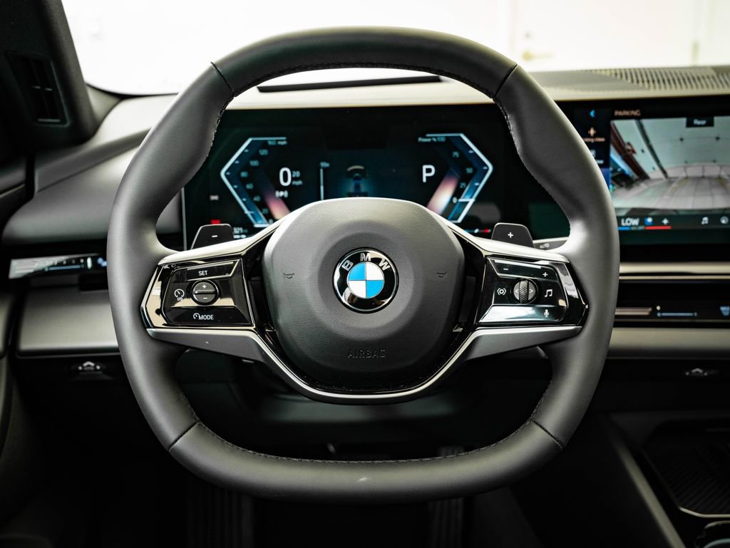 Certified 2025 BMW 530i xDrive AWD/4WD image 40