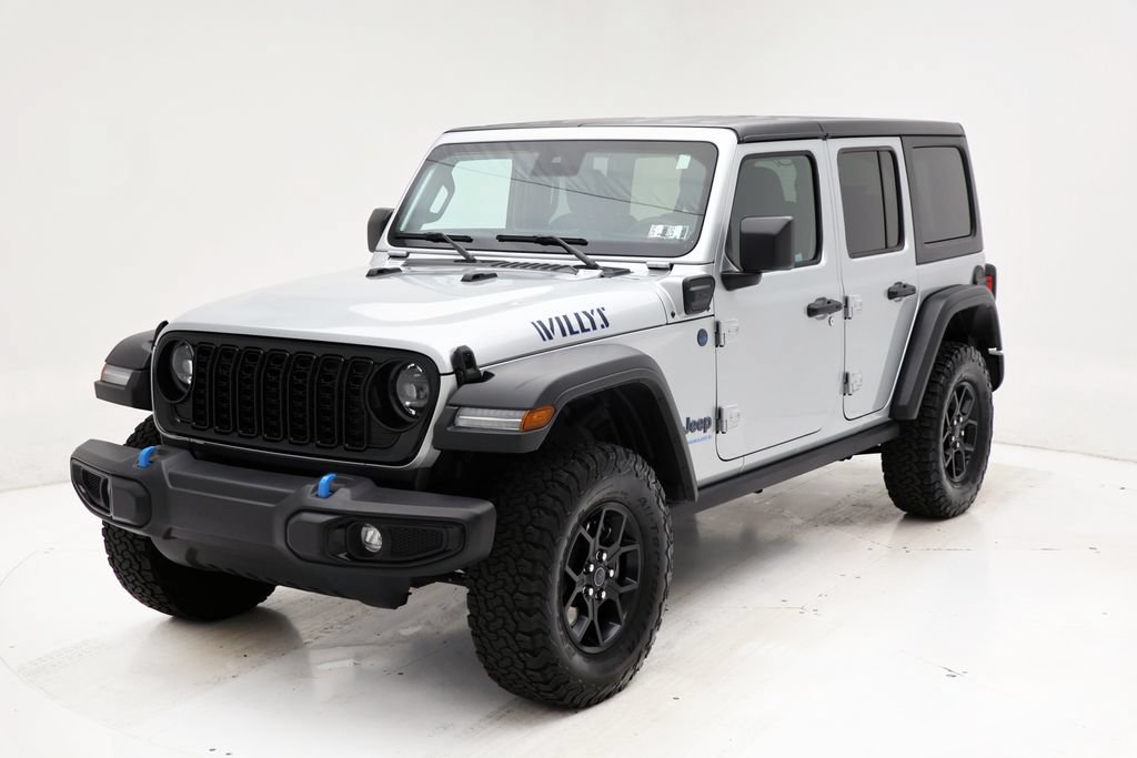 Used 2024 Jeep Wrangler Unlimited AWD/4WD image 2